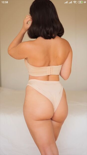 Lira__Karina