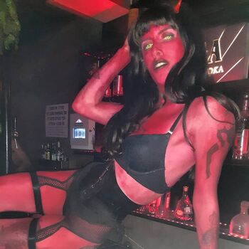 Liri Black