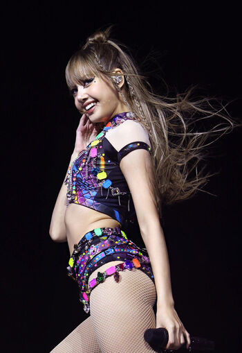 Lisa Blackpink
