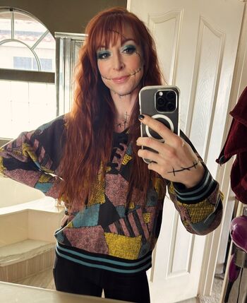 Lisa Foiles