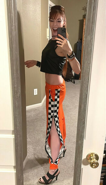 Lisa Foiles