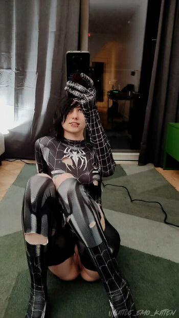 little_emo_kitten