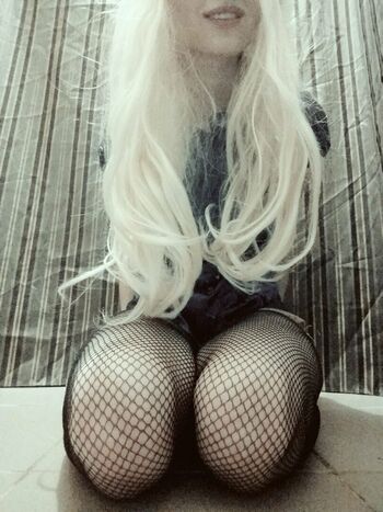 little_emo_kitten