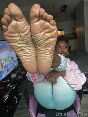 littleebonyfeet