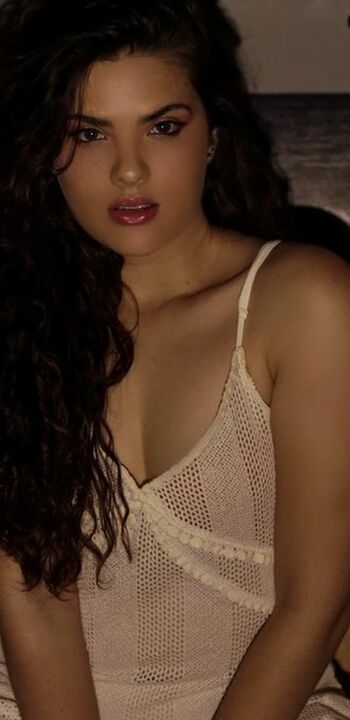 Livia Inhudes