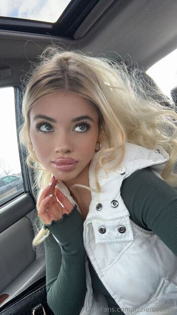 lizzieroseeee