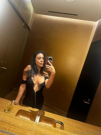 Lizzy Acosta