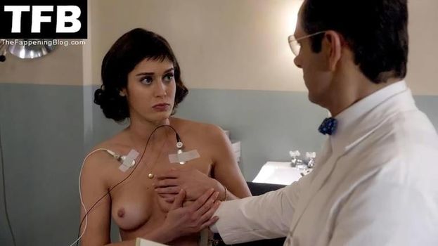 Lizzy Caplan