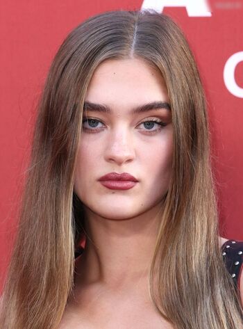 Lizzy Greene
