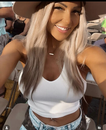 Lizzy Musi