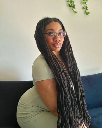 LockedHoneyPrincess