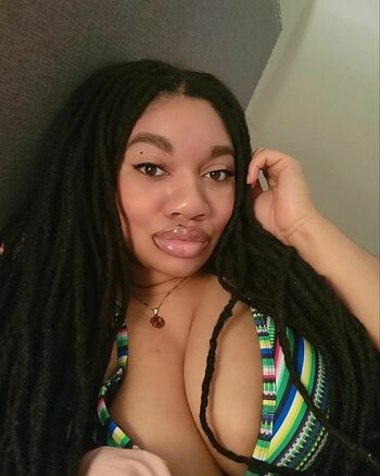 LockedHoneyPrincess