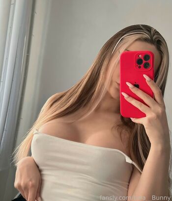 Lola Bunny