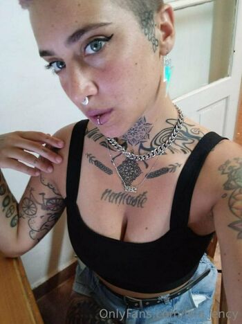 lola_ency