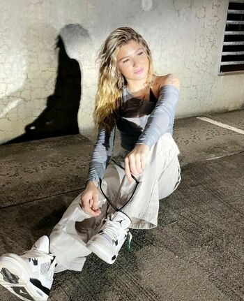 Lola Faith