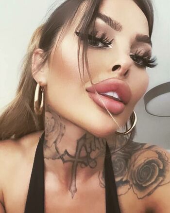 Lola_official