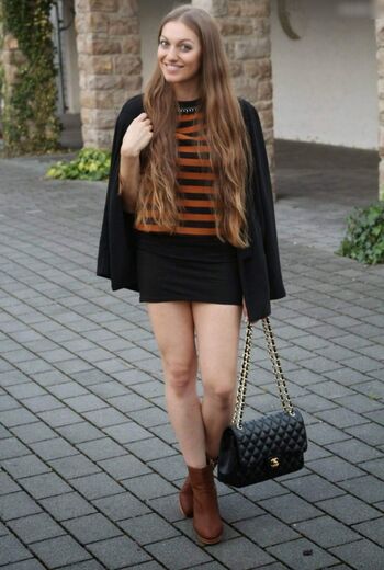 Lola Sparks