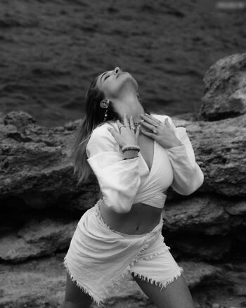 Lola Weippert
