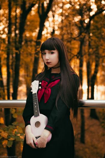 Loli Molly