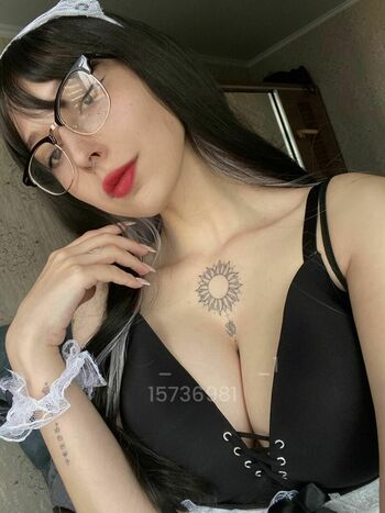 Loli Molly
