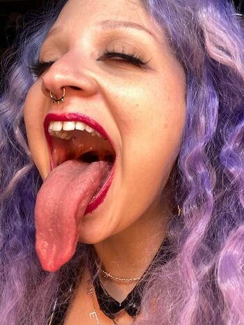 Long Tongue Fetish