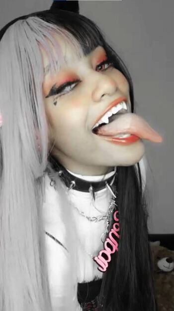 Long Tongue Fetish