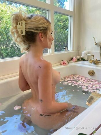 Lottie Moss