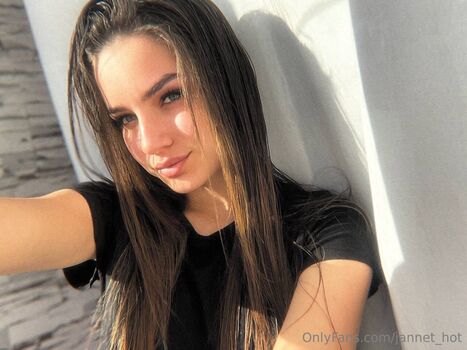 lovely_li