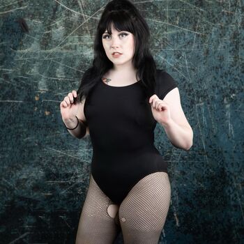 Lucia Lee