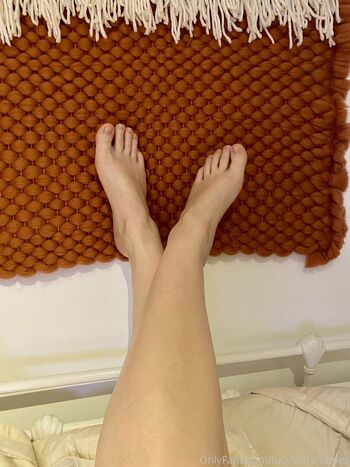 lucyfeetandtoes