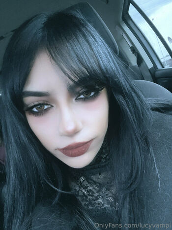 lucyvampi
