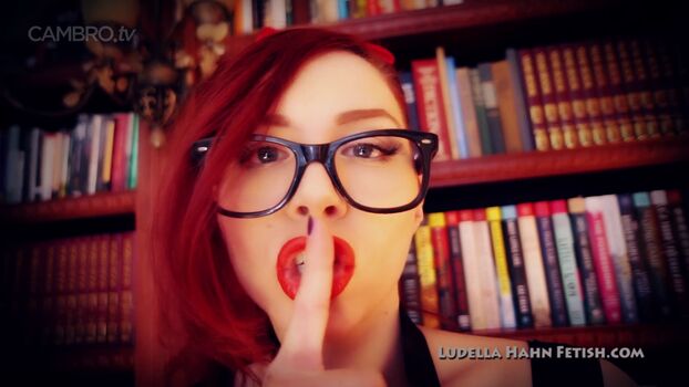 Ludella Hahn