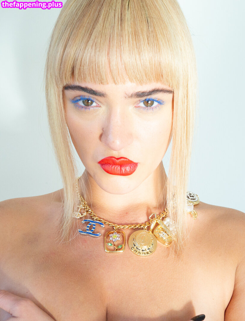 Luna Blaise
