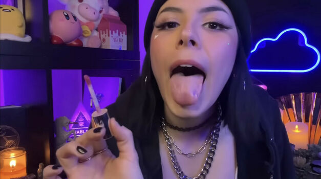 Luna Bloom