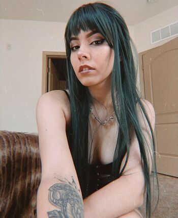 Luna Bloom