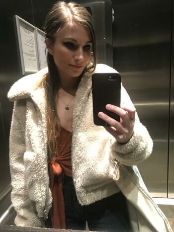 Luna Leelove