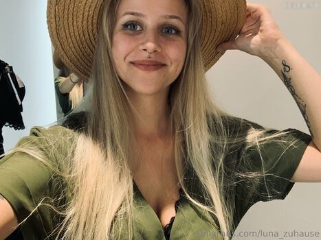 Luna_zuhause