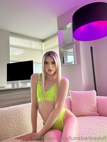 lunabarbiedoll