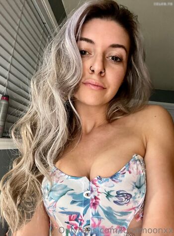 lunamoonxx