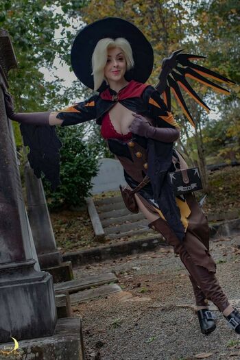 LunaRaeCosplay