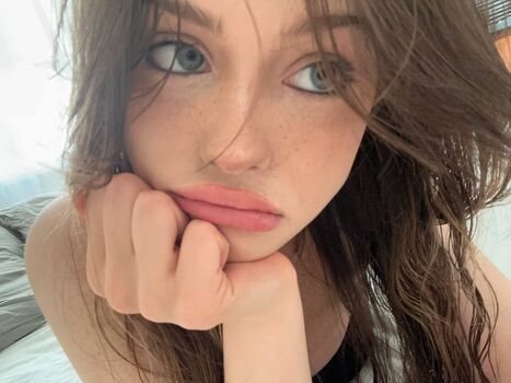 lushlexi2277