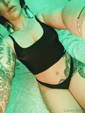 luxxxrose