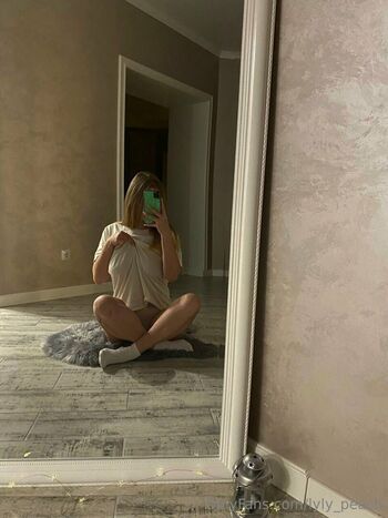 lyly_peach
