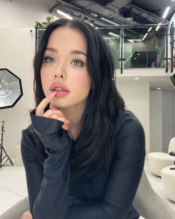lyna_com
