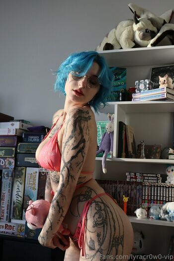 Lyra Crow