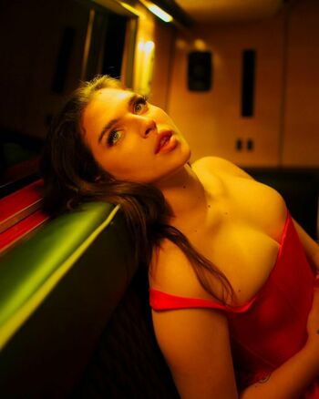 Mae Muller