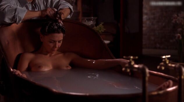Maggie Gyllenhaal