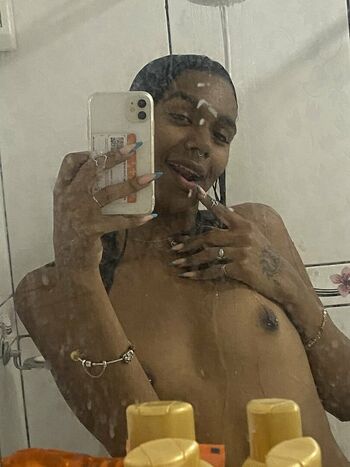 Maha Flores