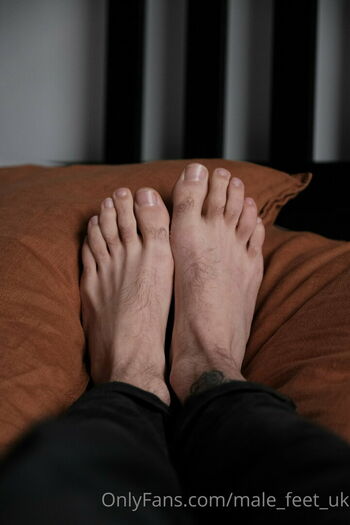 male_feet_uk