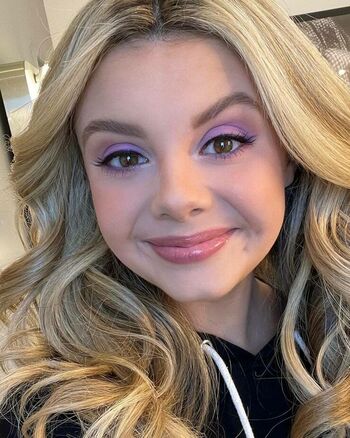 Mallory James Mahoney